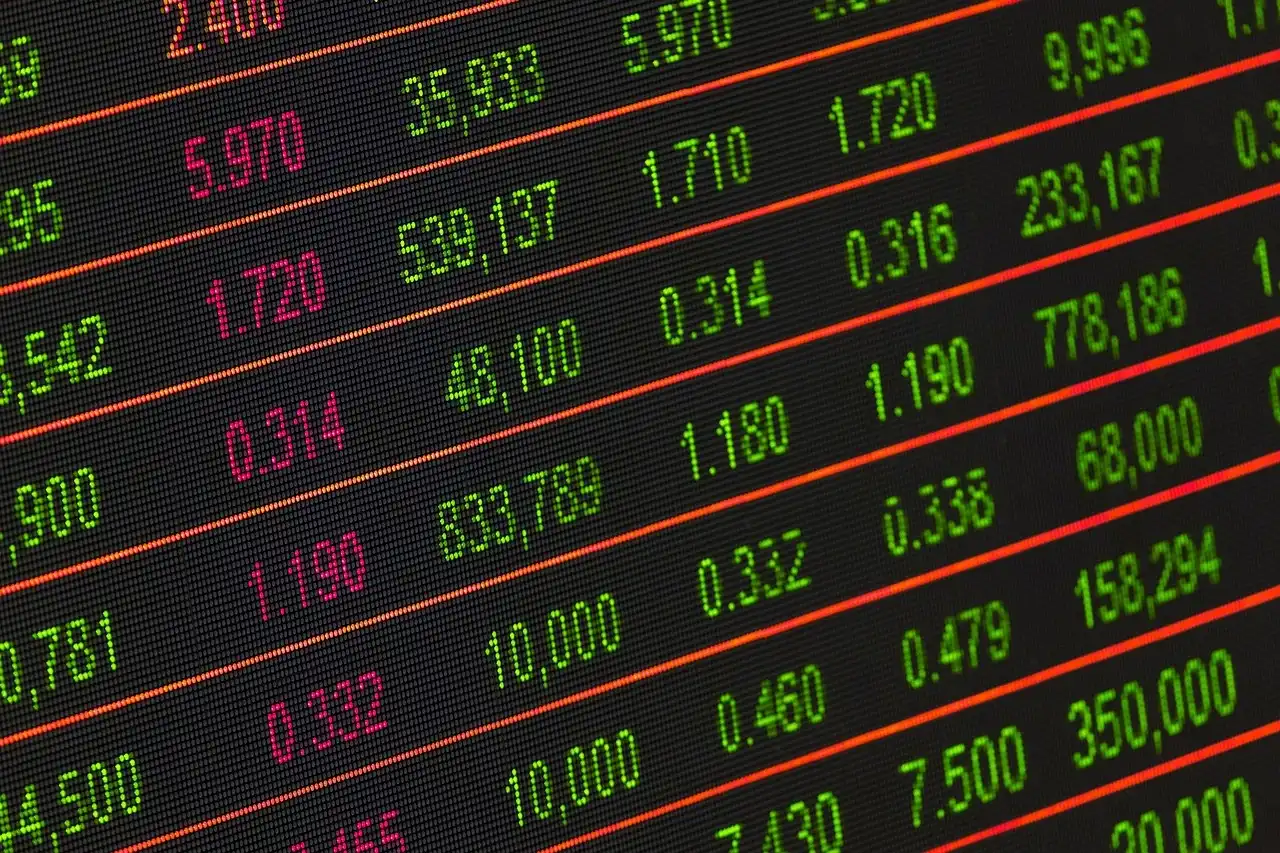 Peer-to-peer crypto trading on Etherealux Flux platform for beginners in 2025