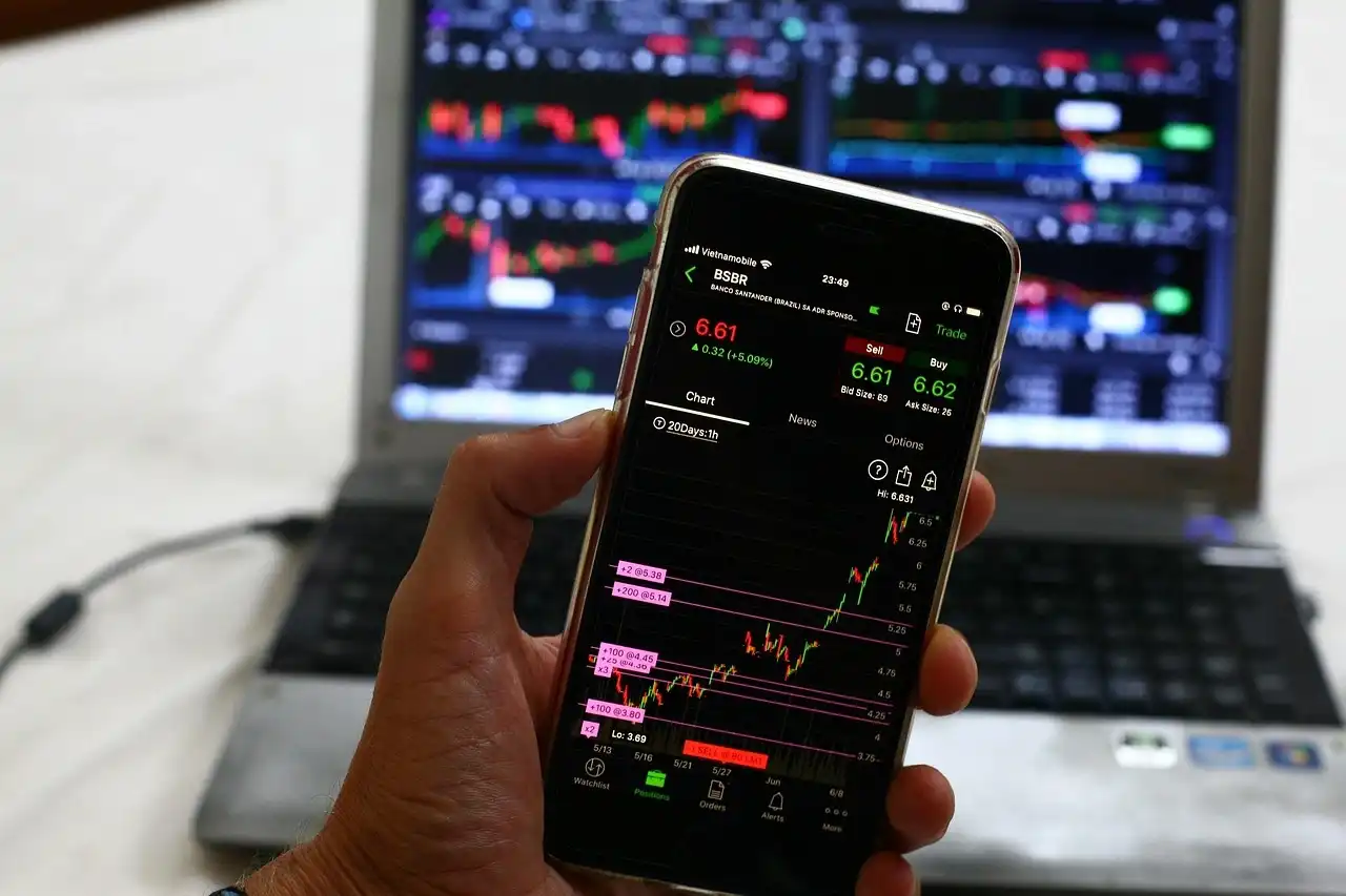 Peer-to-peer crypto trading on Etherealux Flux platform for beginners in 2025